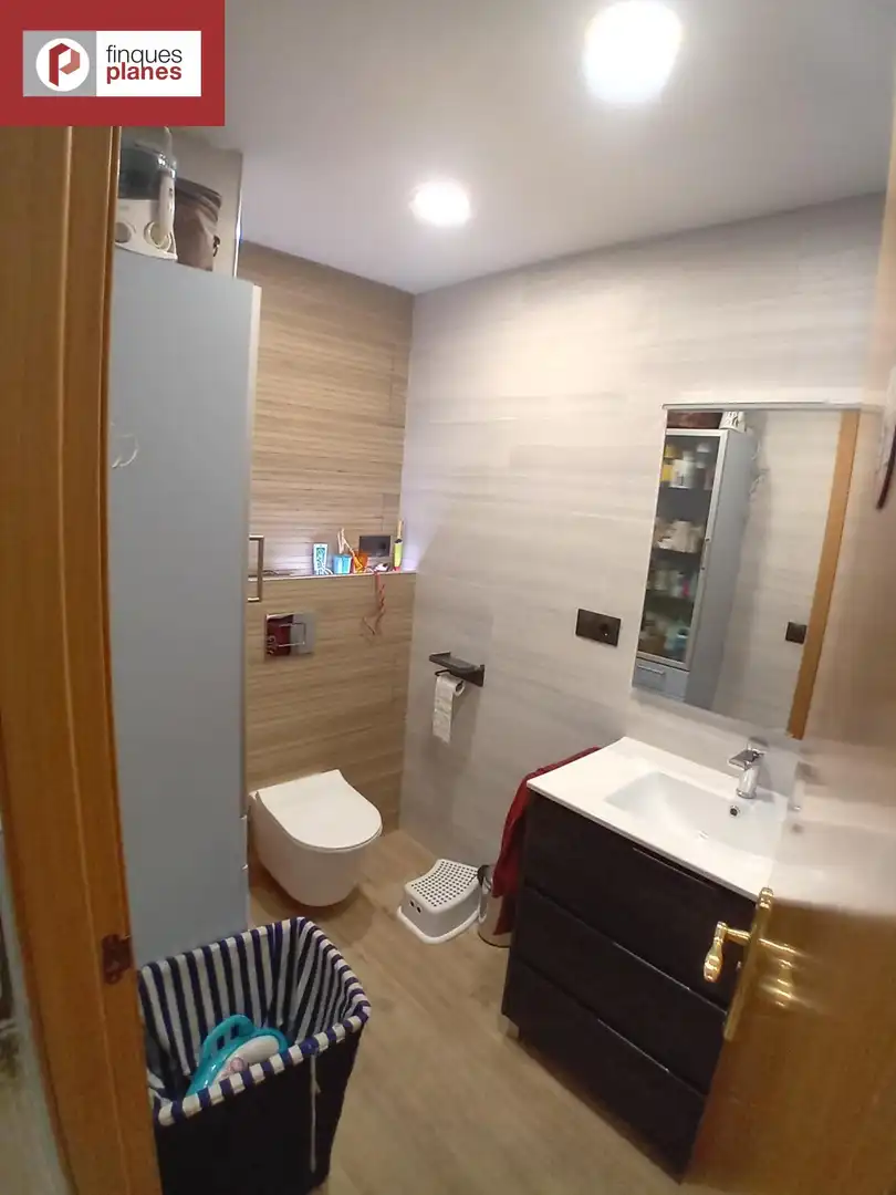 Baño de Piso en venta en Ribera d'Urgellet con Calefacción, Trastero y Amueblado