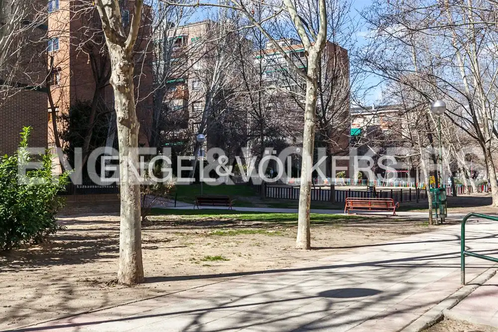 Vista exterior de Piso en venta en Madrid con Aire acondicionado, Calefacción y Parquet