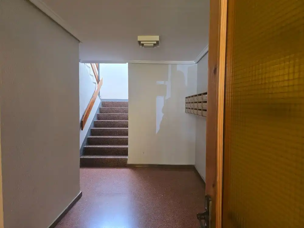 Piso en venta en Jaca con Calefacción, Terraza y Trastero
