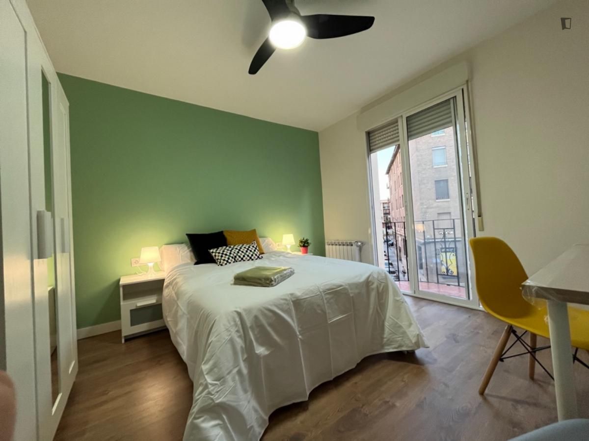 Apartament per a compartir a Ciudad Jardín - Parque Roma