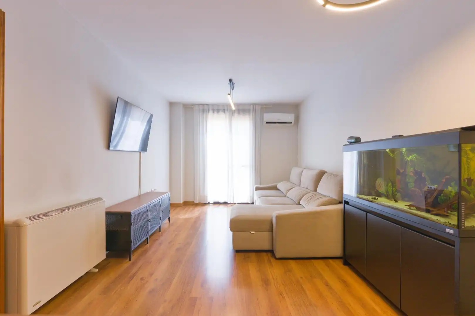 Living room of Flat for sale in Armilla  with Air Conditioner, Heating and Storage room