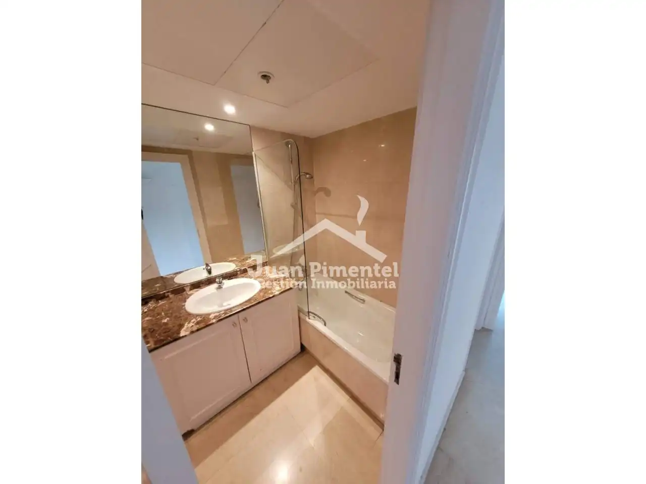 Apartamento con piscina en venta en Urbanizacion HACIENDA BEACH 10, imagen 16