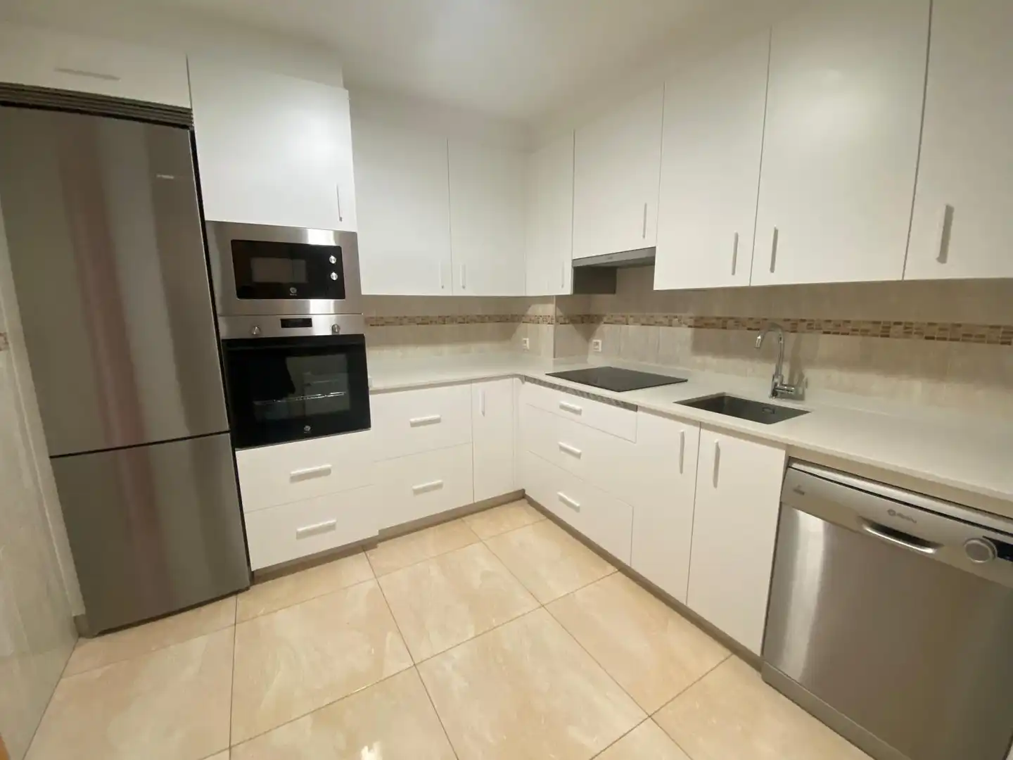 Cocina de Piso de alquiler en O Carballiño   con Calefacción, Parquet y Horno