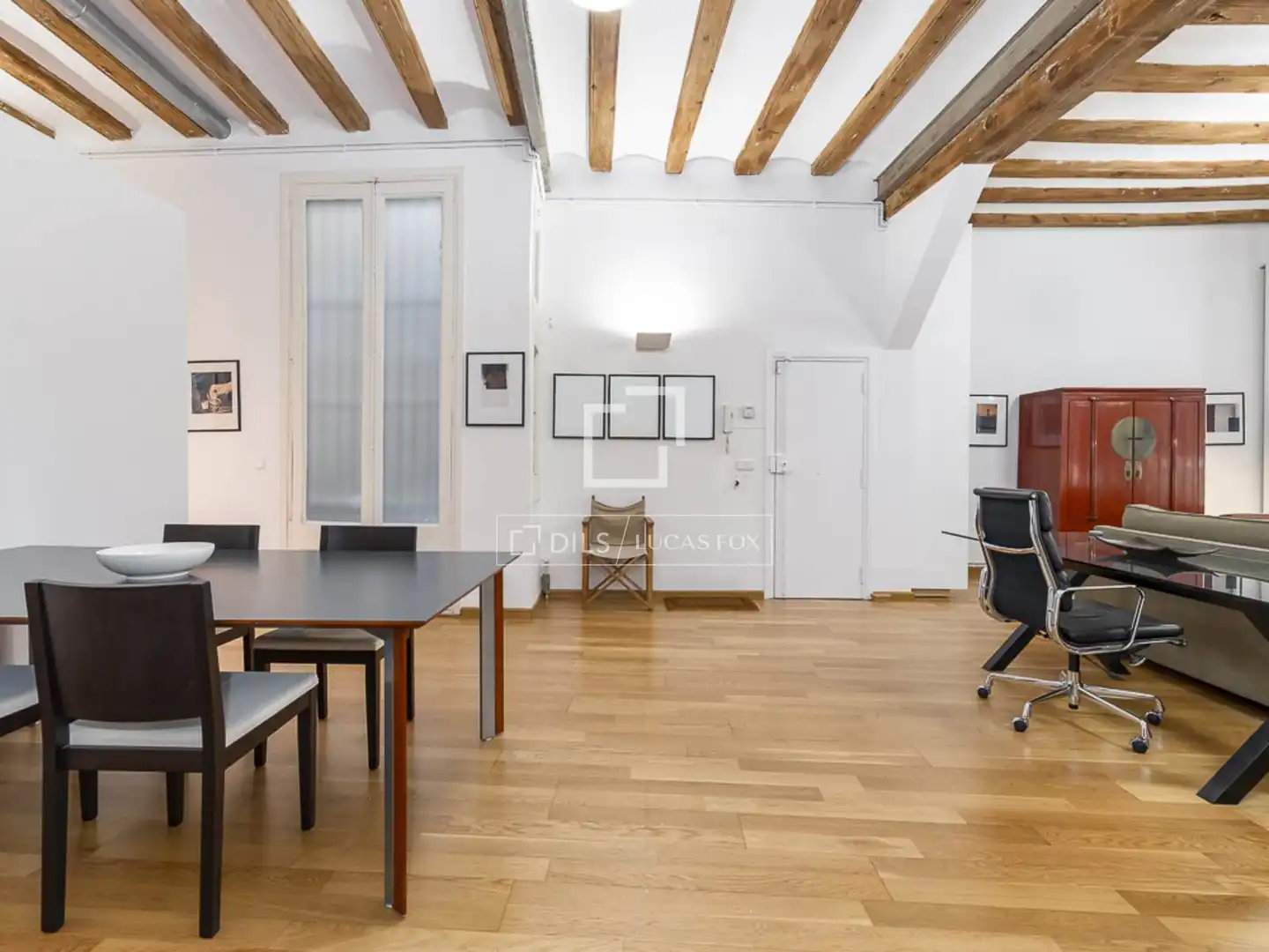 Außenansicht von Wohnung zum Verkauf in Barcelona mit Klimaanlage, Heizung und Parkett