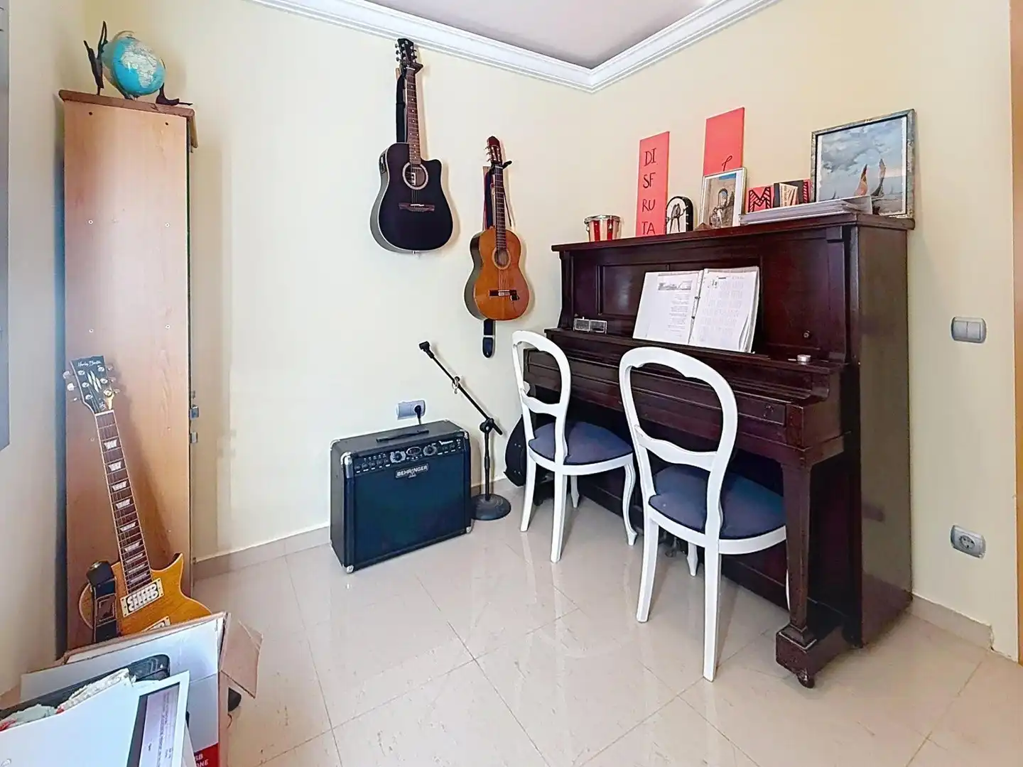 Living room of Houses for sale in Calafell  with Swimming Pool