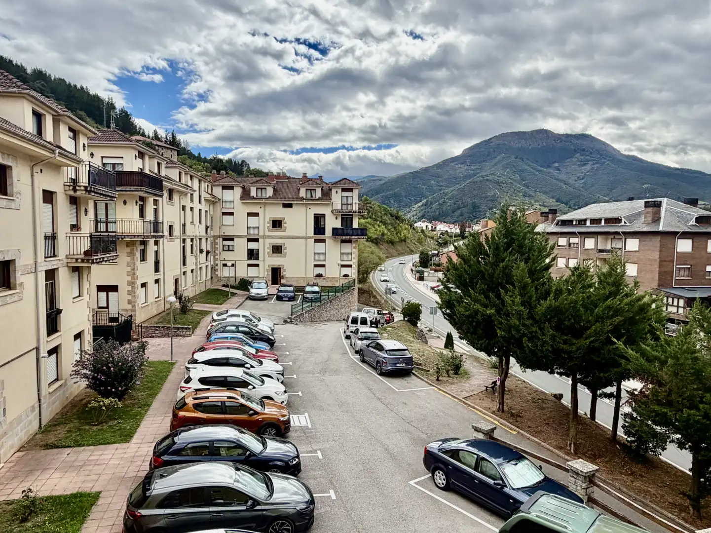 Vista exterior de Piso en venta en Cillorigo de Liébana con Calefacción y Terraza
