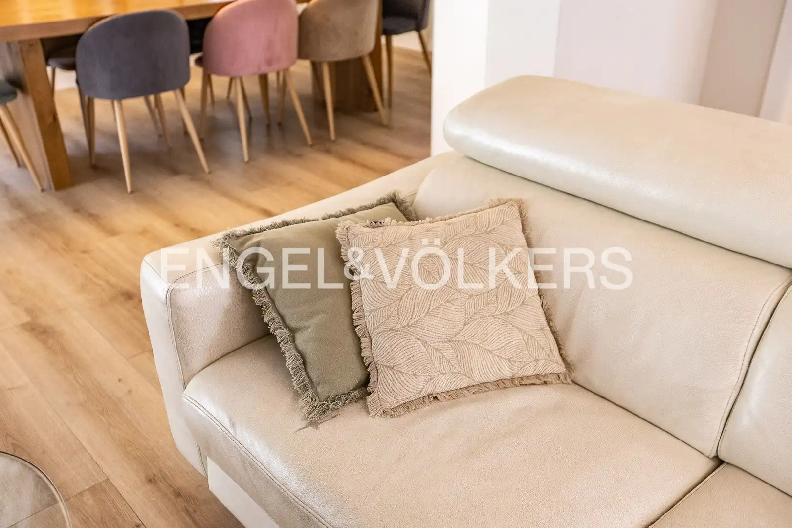 Sala d'estar de Casa o xalet de lloguer en Sant Cugat del Vallès amb Aire condicionat, Calefacció i Jardí privat