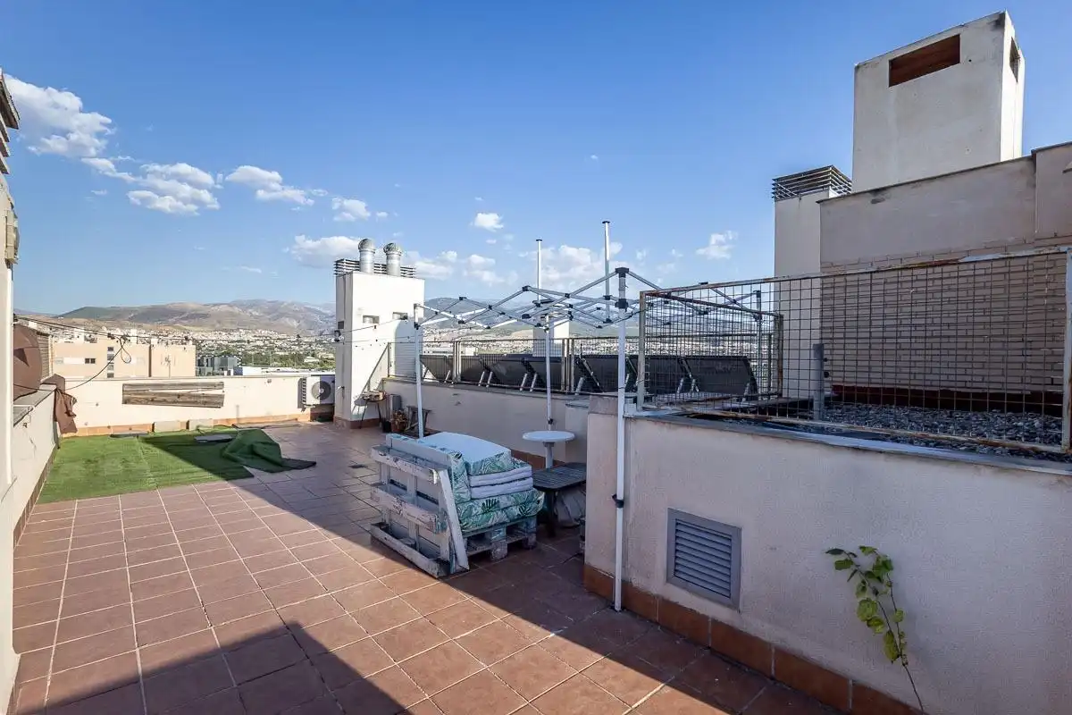Ático con piscina en venta en Avenida DE LA ILUSTRACION, imagen 3