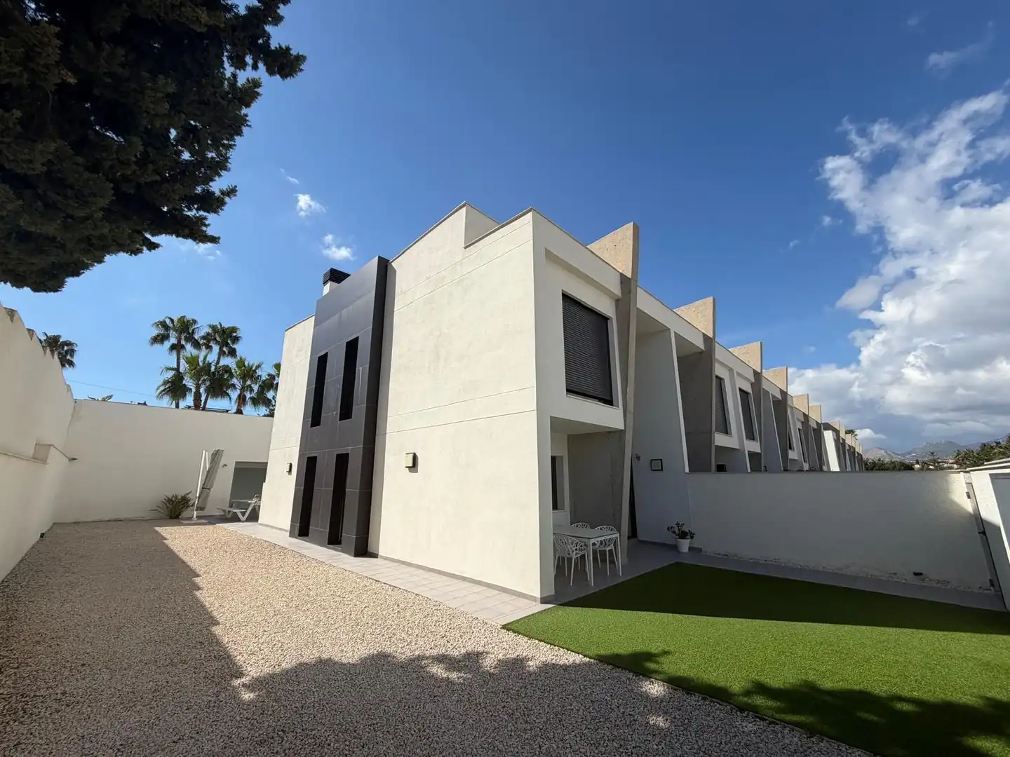 Exterior view of Houses for sale in L'Alfàs del Pi  with Air Conditioner, Heating and Private garden