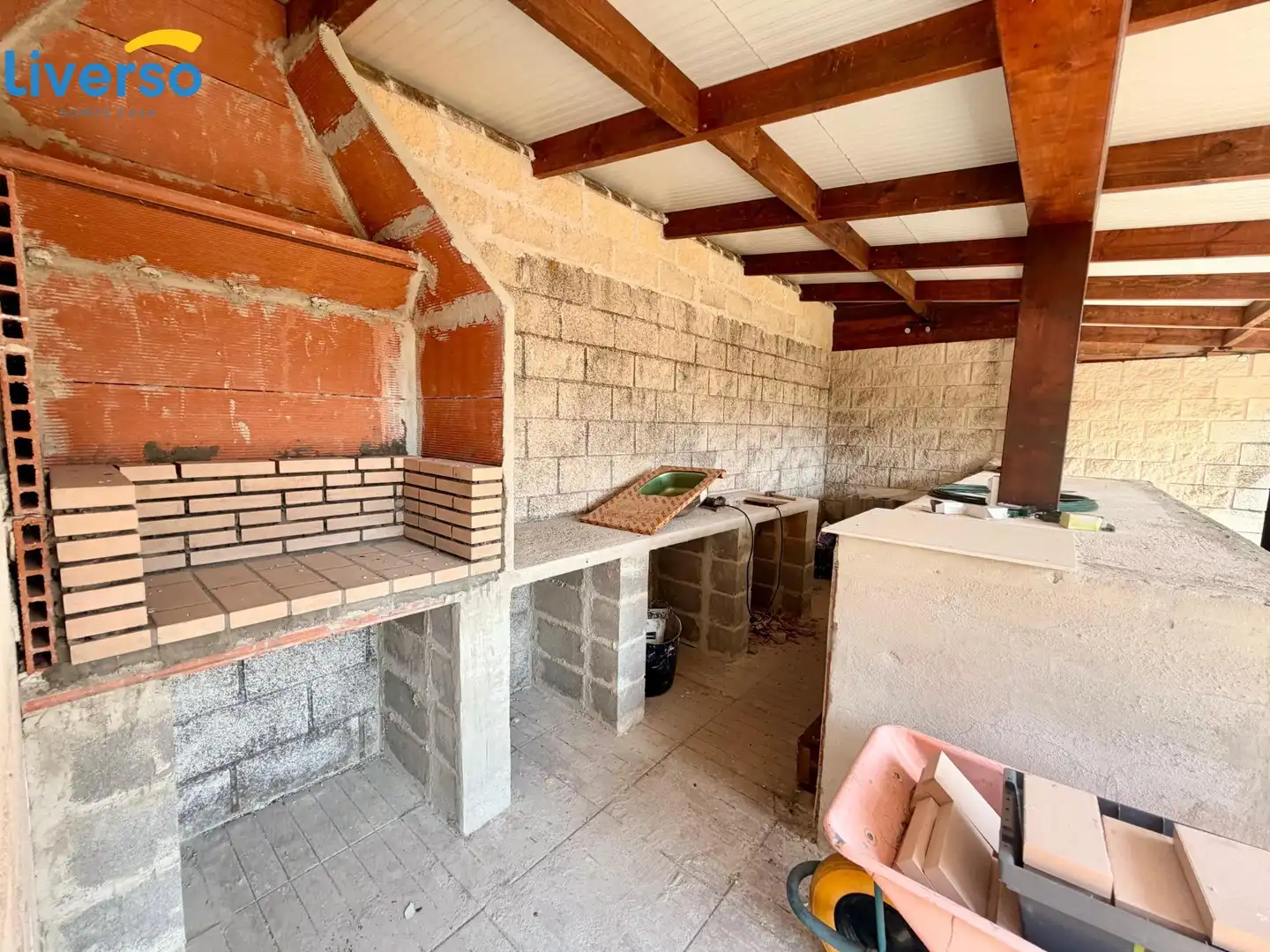 Terrassa de Casa adosada en venda en Alfoz de Quintanadueñas amb Calefacció, Terrassa i Traster