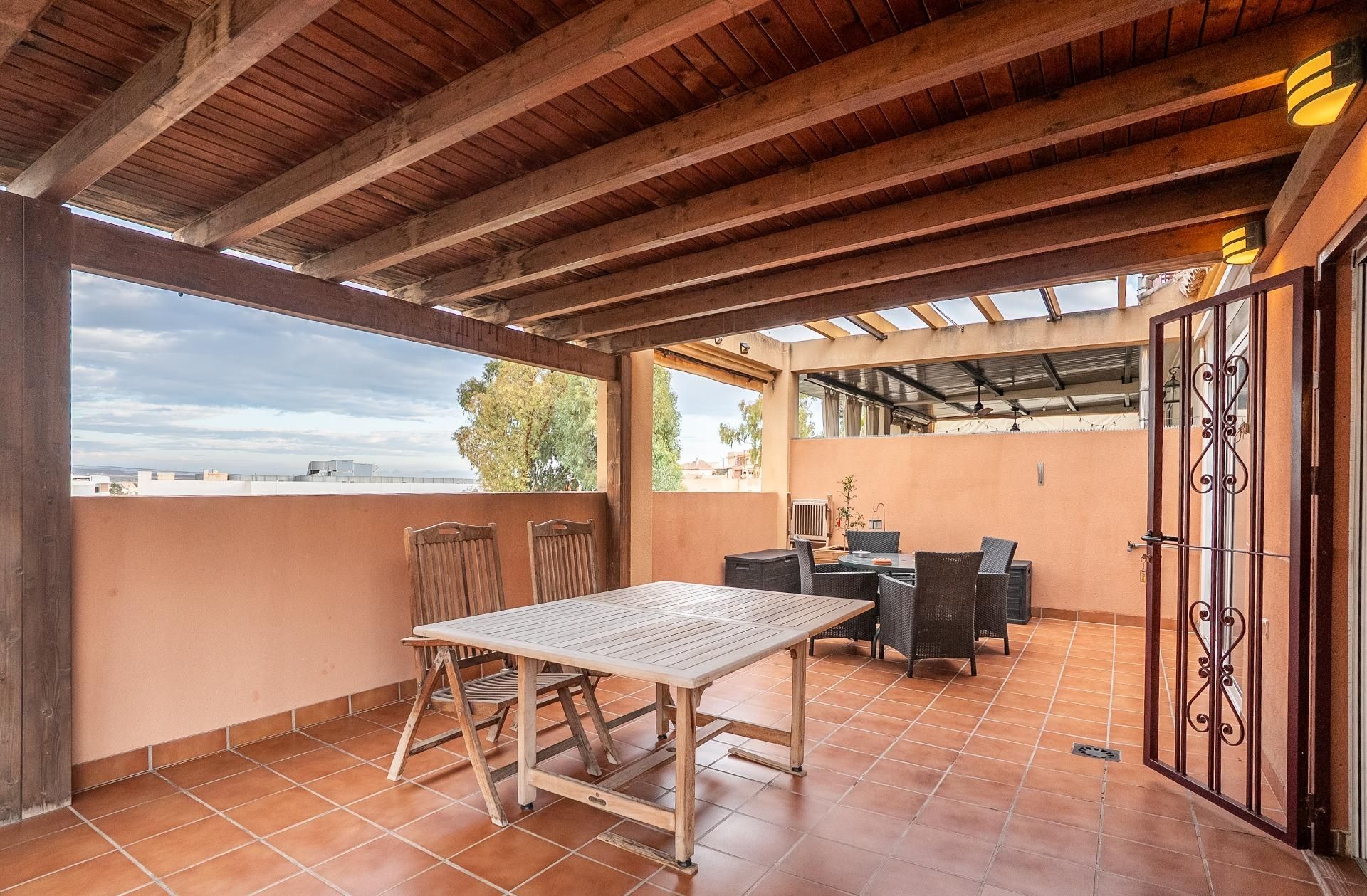 Terrassa de Casa adosada en venda en Huércal de Almería amb Aire condicionat, Terrassa i Piscina comunitària