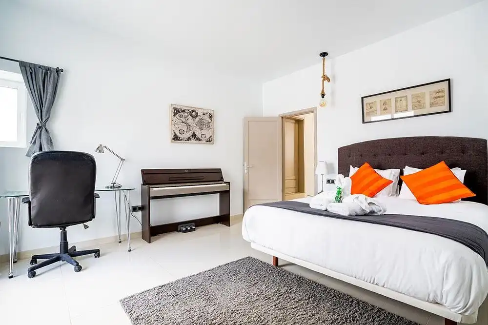 Dormitori de Casa o xalet en venda en Haría amb Jardí privat, Terrassa i Moblat