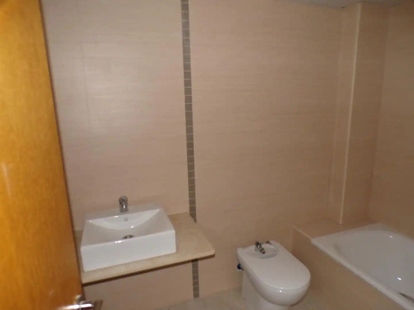 Baño de Piso en venta en La Pobla Llarga con Piscina