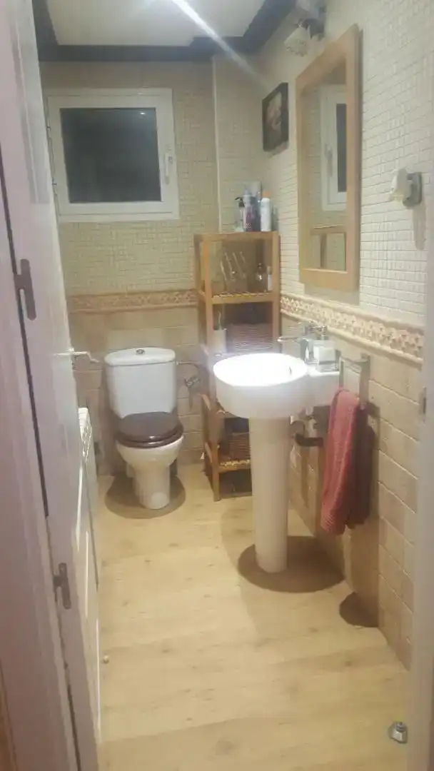 Bany de Casa o xalet per a compartir en Rivas-Vaciamadrid amb Moblat, Forn i Rentadora