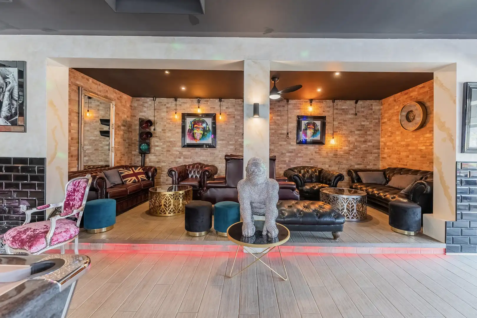 Living room of Commercial properties for sale in Marbella  with Air Conditioner