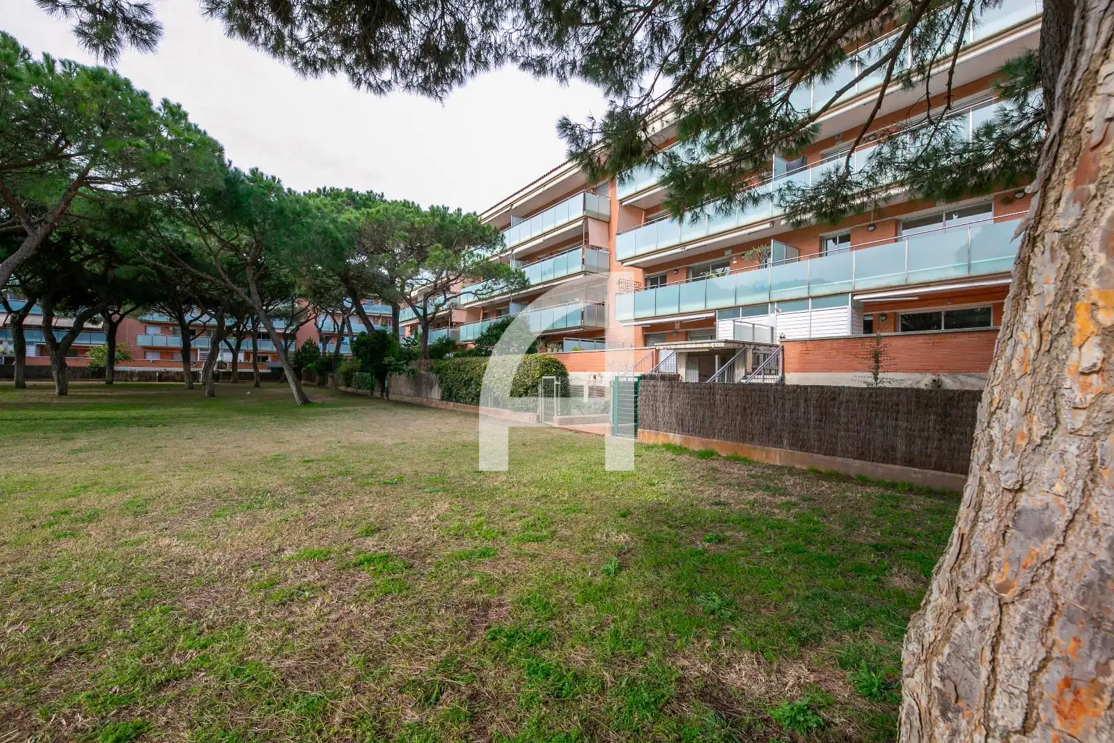 Jardí de Dúplex en venda en Gavà amb Aire condicionat, Calefacció i Terrassa