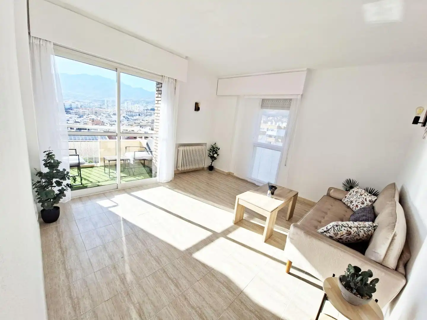 Apartamento con jardín en venta en Avenida Avenida Gamonal, imagen 2