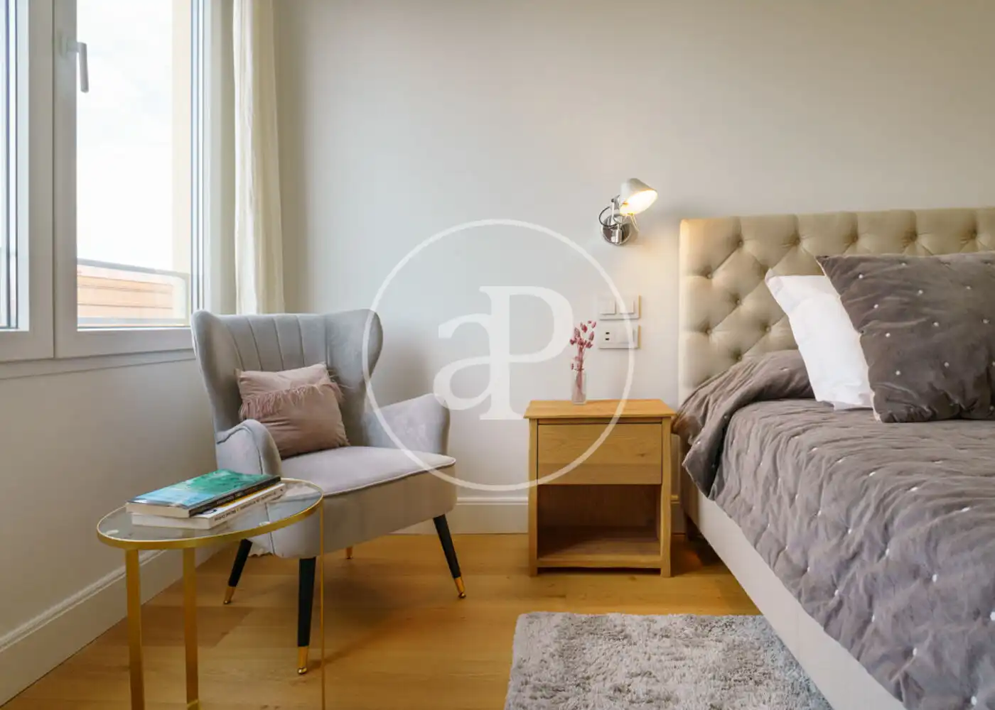 Bedroom of Flat for rent in Madrid  with Air Conditioner, Heating and Furnished