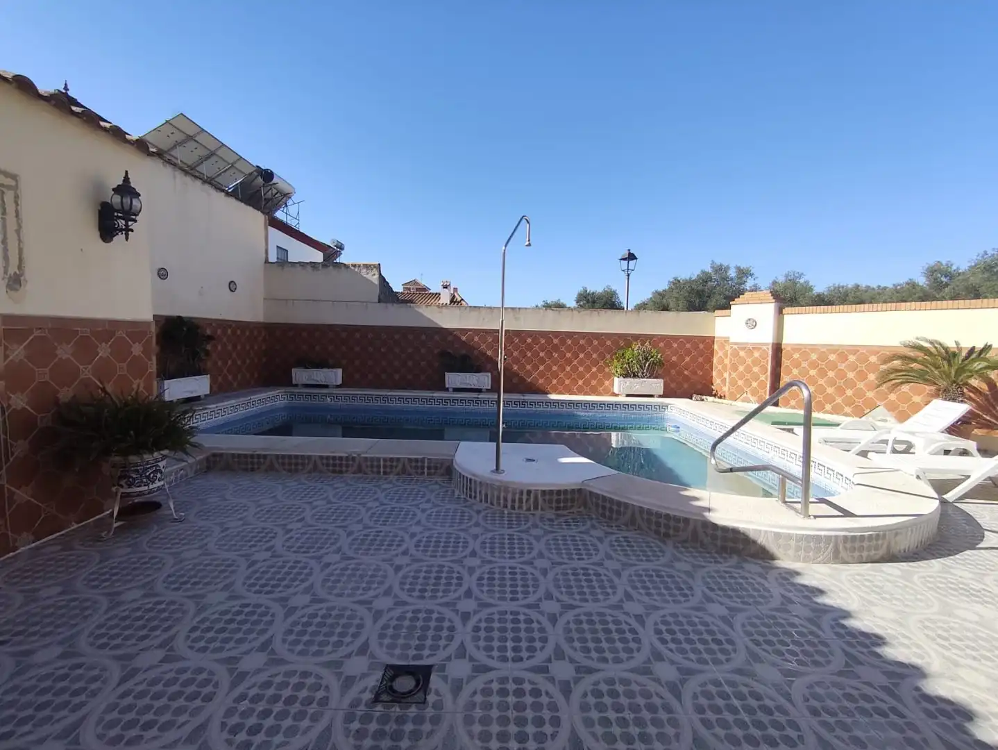 Schwimmbecken von Haus oder Chalet zum Verkauf in Gines mit Klimaanlage, Heizung und Schwimmbad