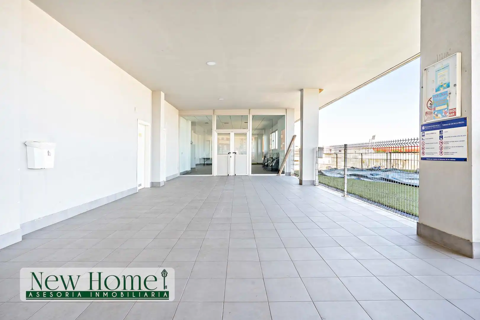 Terraza de Piso en venta en Almería con Amueblado
