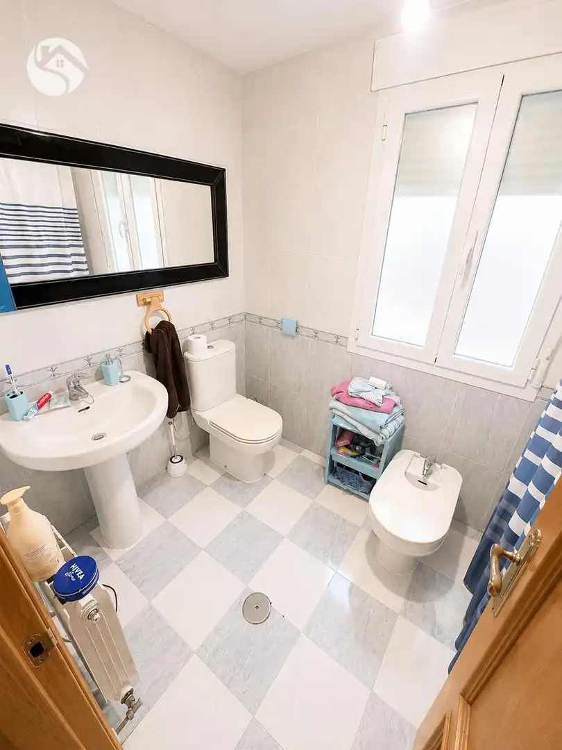 Baño de Piso en venta en Arcas del Villar con Calefacción y Trastero