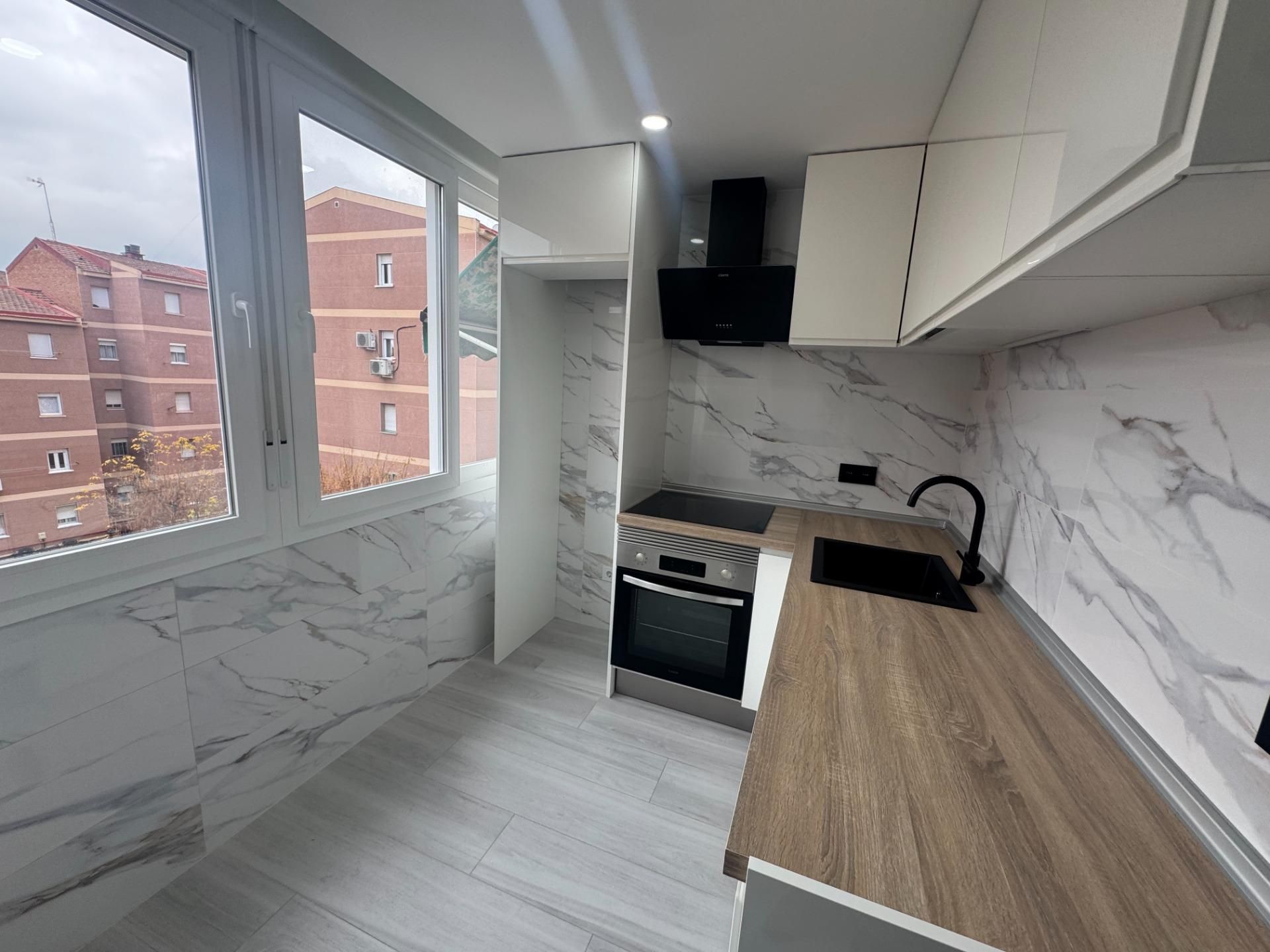 Kitchen of Flat to rent in Getafe  with Heating