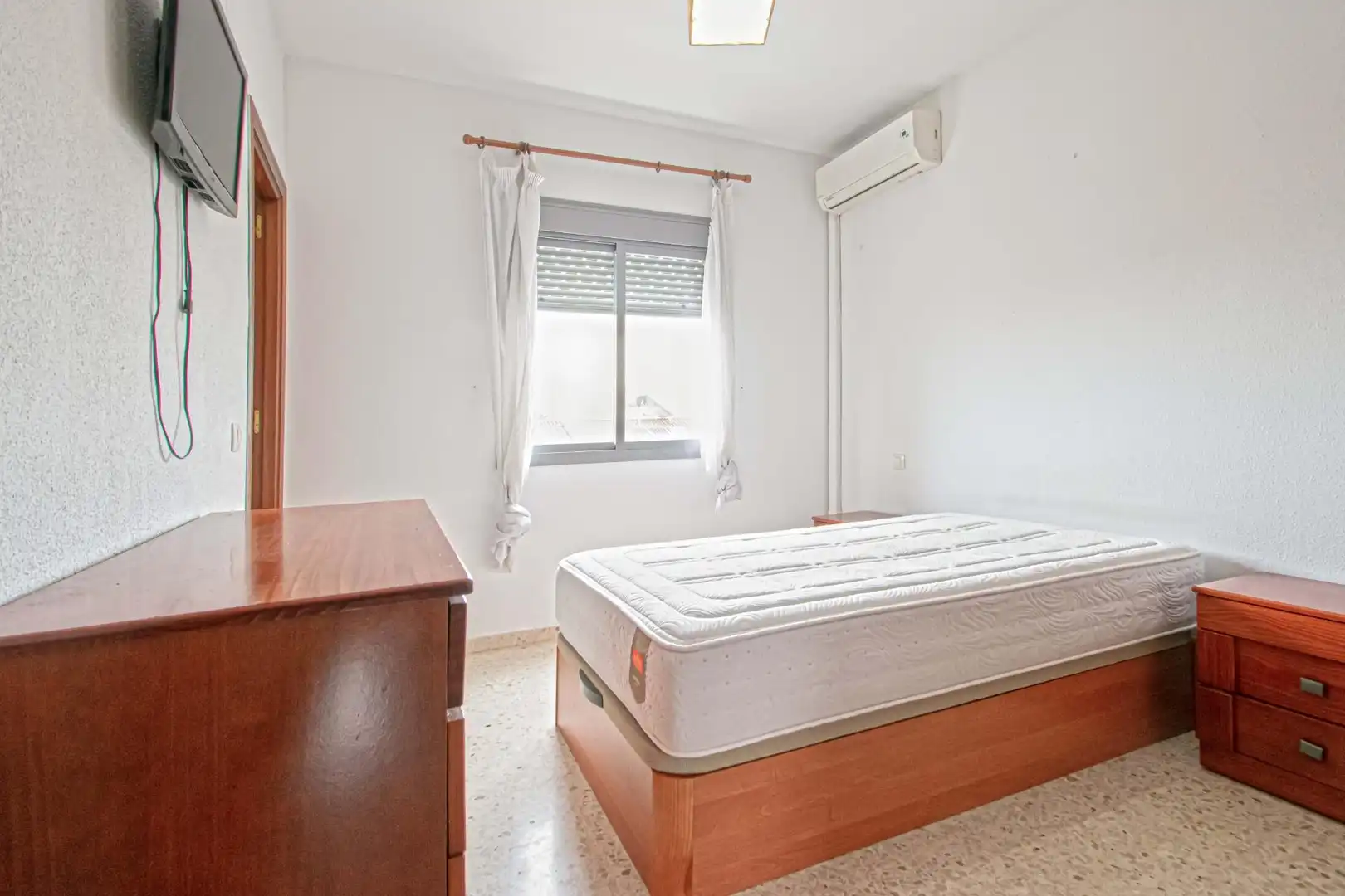 Bedroom of Flat for sale in Sevilla  with Air Conditioner, Storage room and Balcony