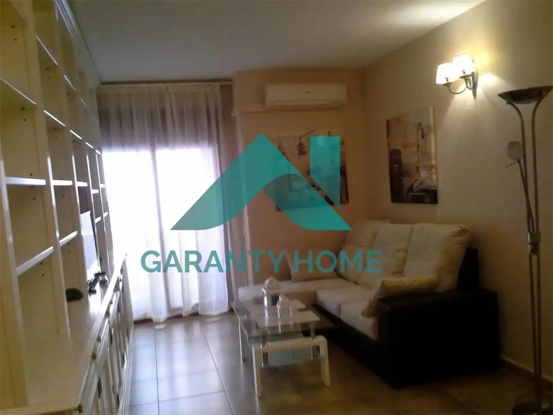 Appartement compact avec ascenseur à louer à Centro