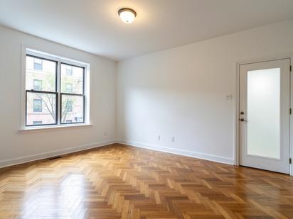 Bedroom of Flat for sale in  Barcelona Capital  with Air Conditioner, Heating and Parquet flooring