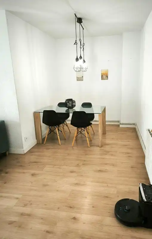 Comedor de Piso en venta en Vilanova del Camí con Calefacción, Parquet y Horno