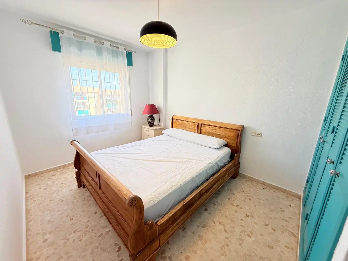 Habitación de Ático de alquiler en Rincón de la Victoria con Aire acondicionado, Terraza y Amueblado