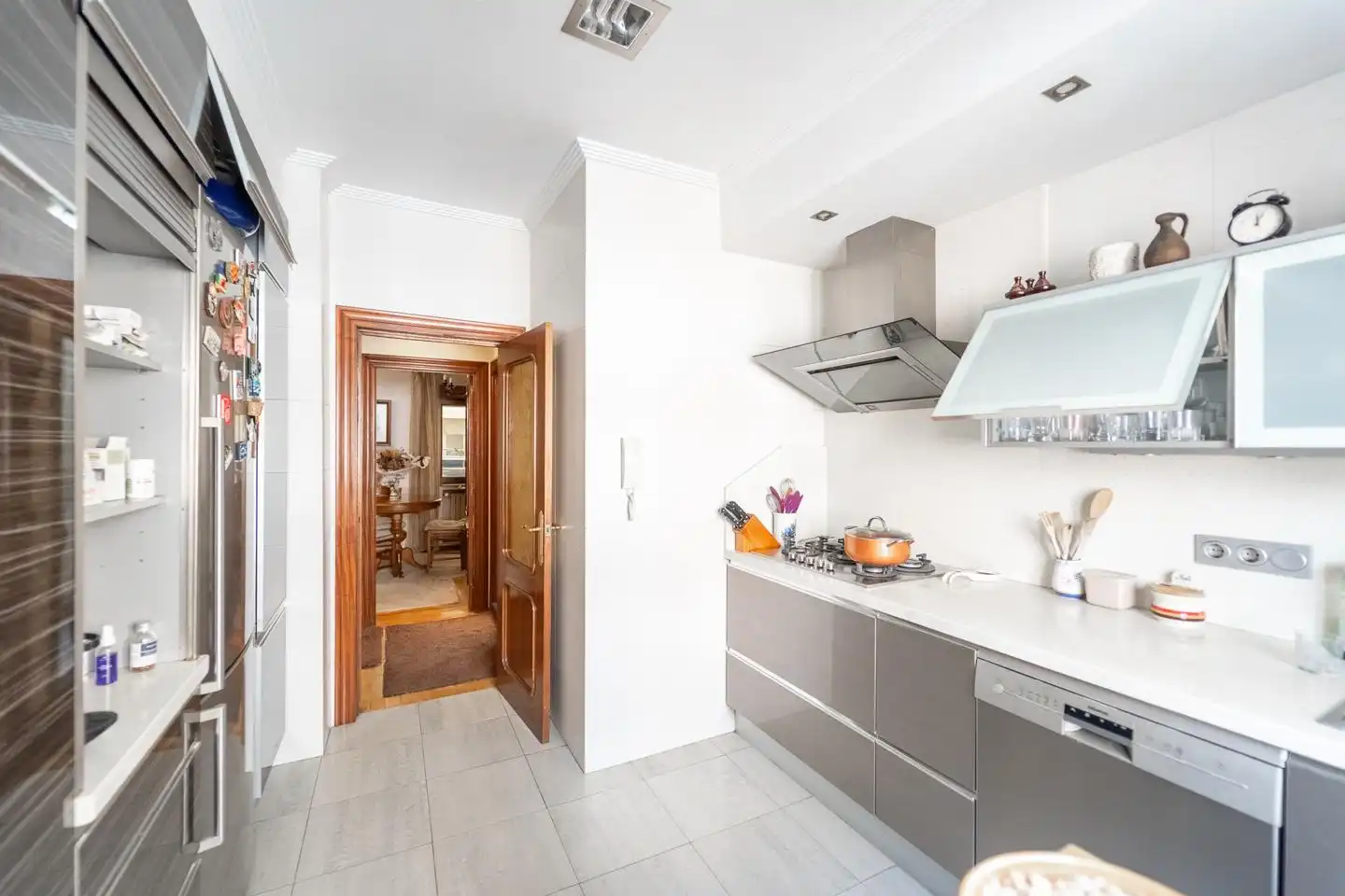 Piso con ascensor en venta en Calle Carreño Miranda, imagen 9