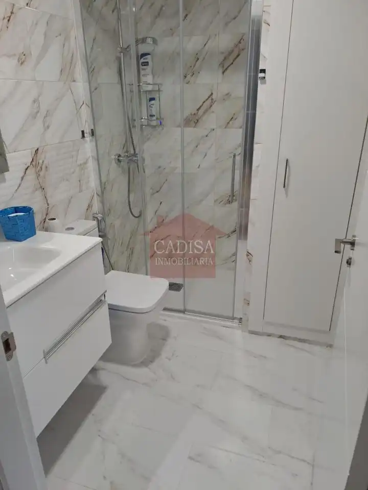 Bany de Estudi en venda en Salamanca amb Aire condicionat, Calefacció i Moblat