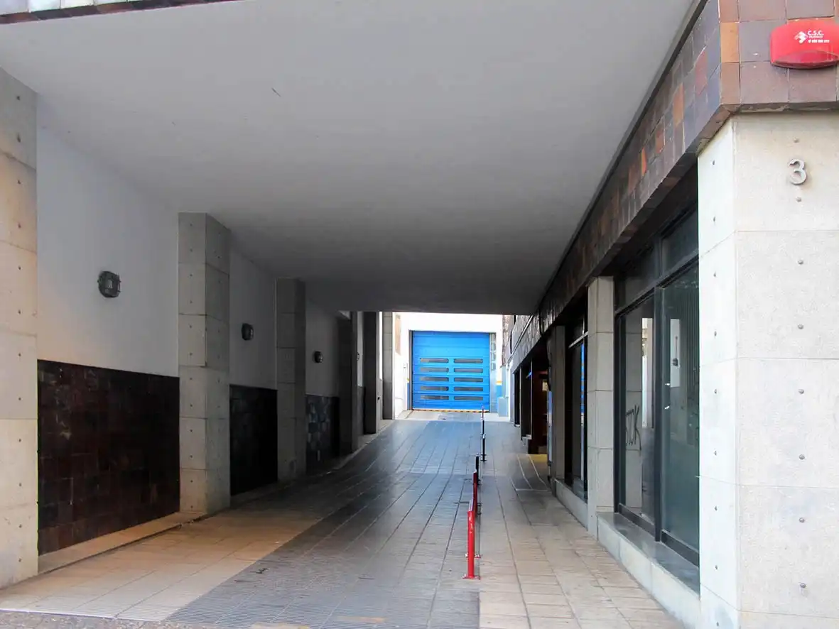 Parking for sale in CREU