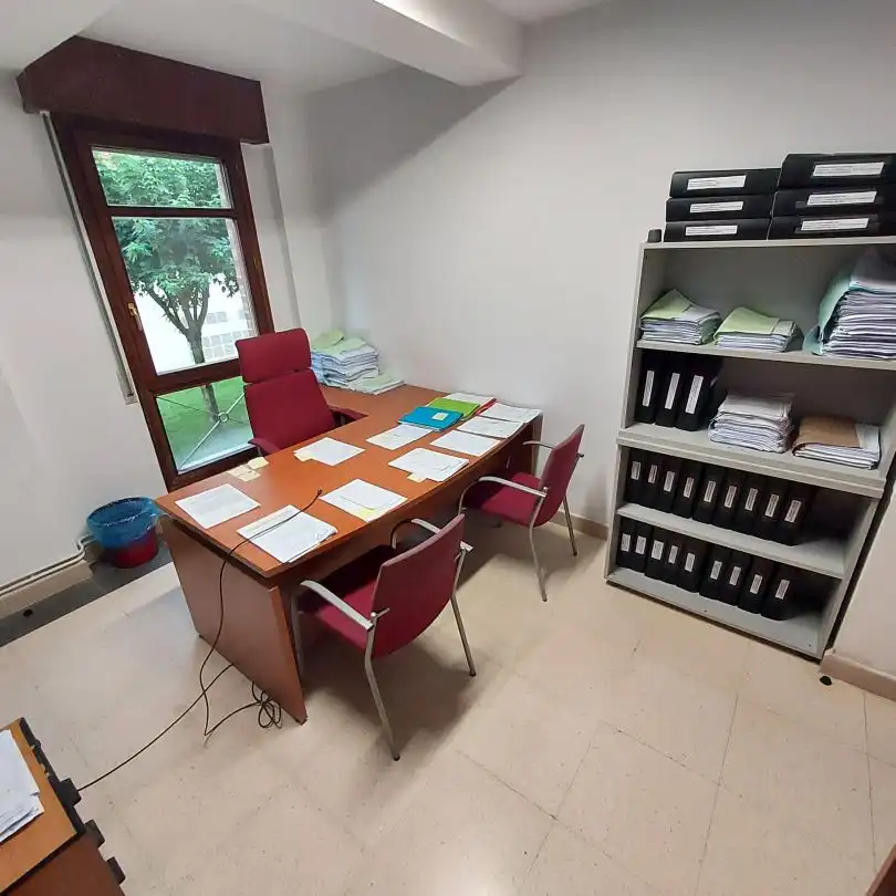 Büro zum Verkauf in Abadiño  mit Heizung und Möbliert