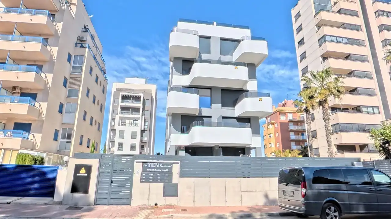 Penthouse zum Verkauf in Puerto Deportivo, imagen 2