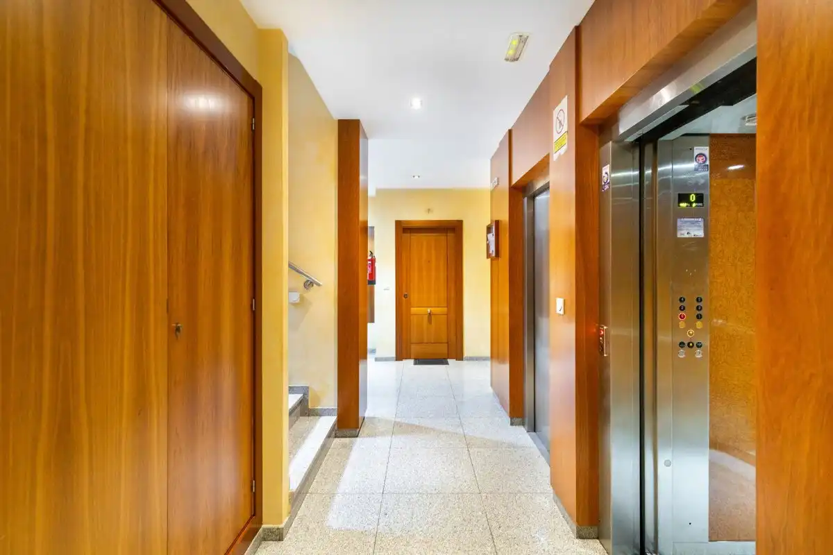 Flat for rent in Granada  with Heating, Private garden and Storage room