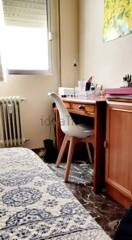 Schlafzimmer von Wohnung zur Miete in Granada mit Heizung, Möbliert und Ofen
