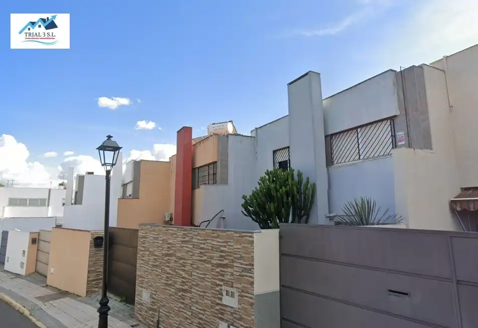 Adosado en venta en Calle RAYA REAL, imagen 2