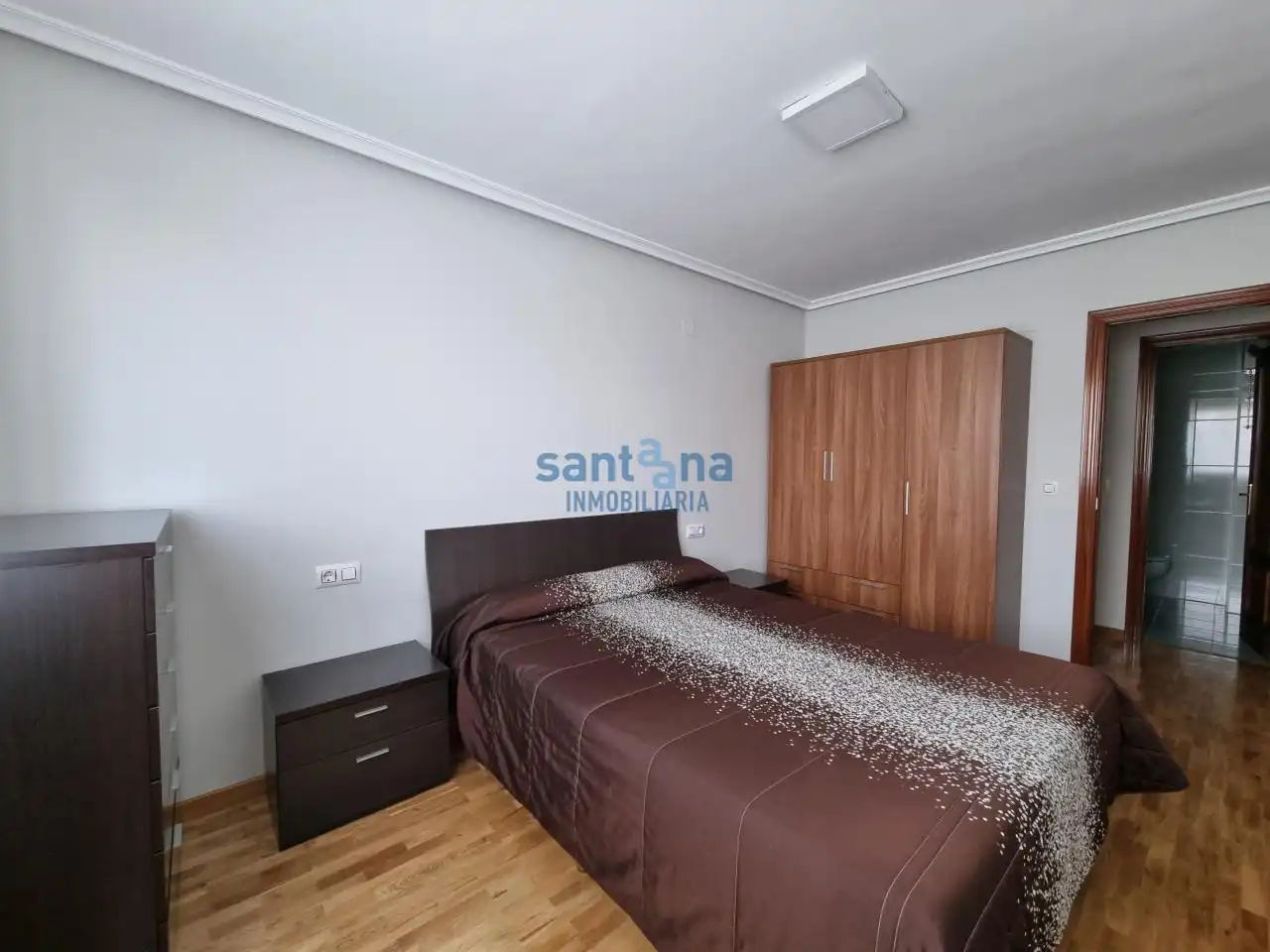 Bedroom of Apartments for rent in Valverde de la Virgen  with Heating, Parquet flooring and Terrace
