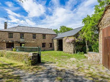 Casa rústica en venta en Outeiro de Rei