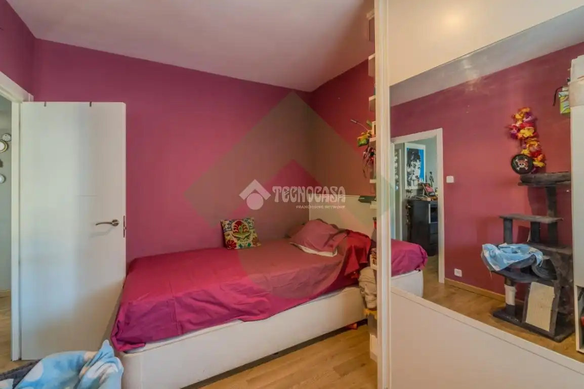Bedroom of Flat for sale in Madrid  with Air Conditioner and Heating