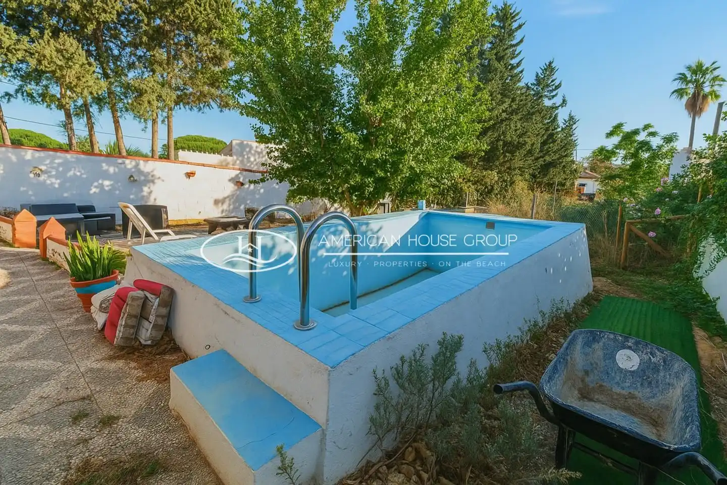 Piscina de Casa o xalet en venda en Chiclana de la Frontera amb Aire condicionat, Jardí privat i Terrassa