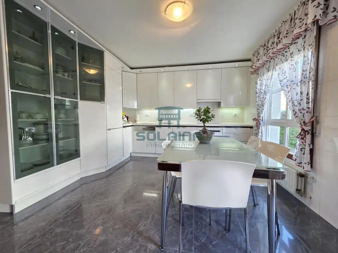Kitchen of Detached homes for sale in Ourense Capital   with Heating, Private garden and Furnished