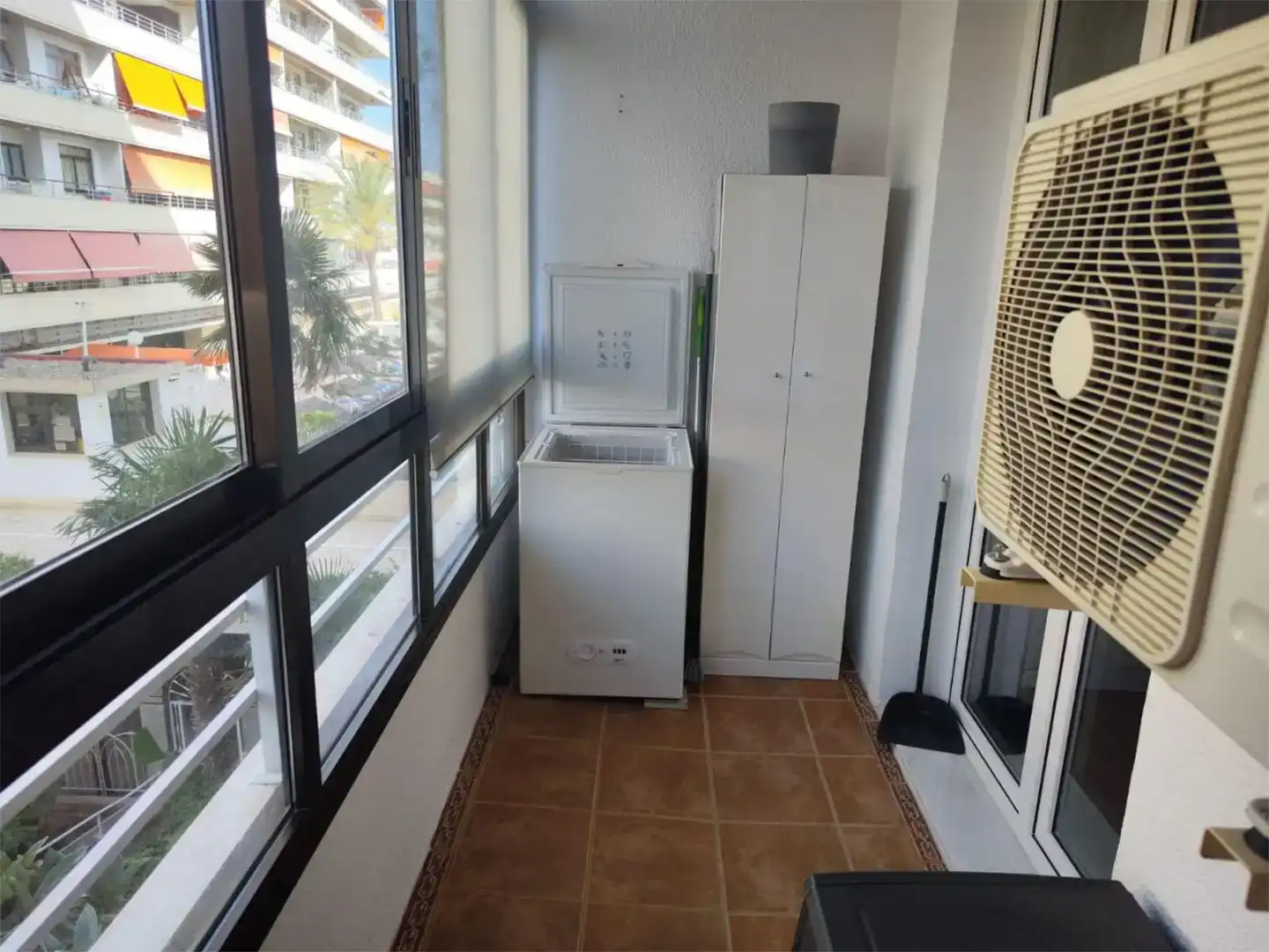 Terrassa de Apartament de lloguer en Torremolinos amb Aire condicionat i Piscina