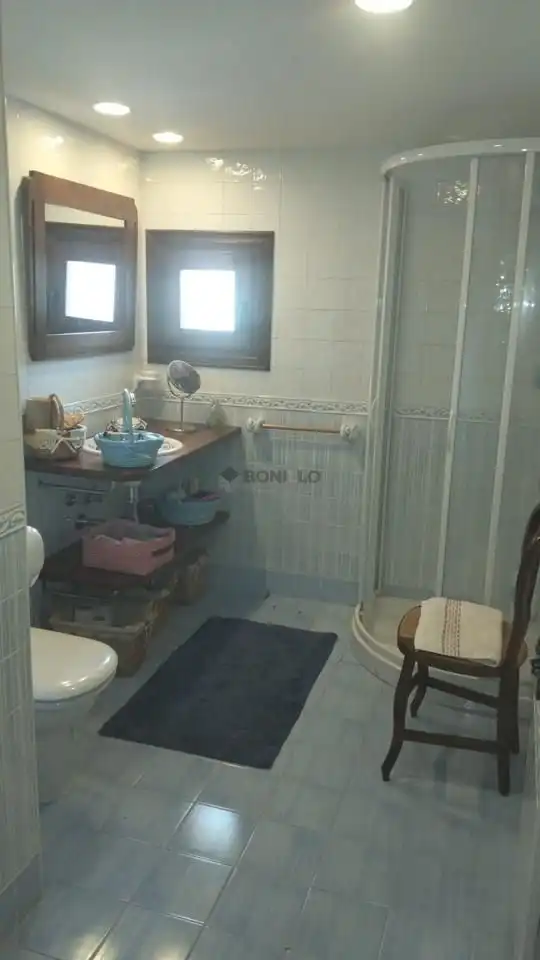 Baño de Finca rústica de alquiler en Albarracín con Calefacción, Amueblado y Balcón
