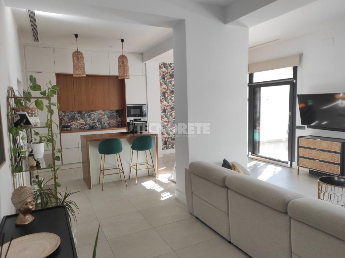 Sala d'estar de Casa adosada en venda en Guadalajara Capital amb Calefacció