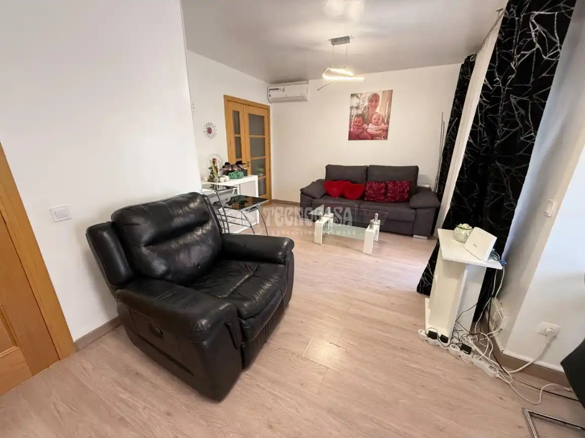Sala de estar de Piso en venta en Guadalajara con Aire acondicionado, Calefacción y Terraza