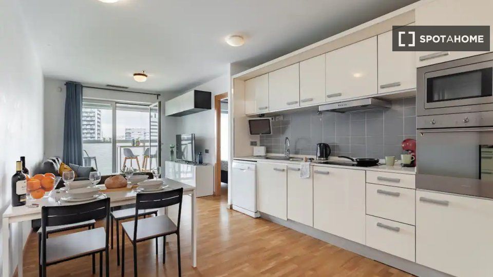 Kitchen of Flat to rent in L'Hospitalet de Llobregat  with Air Conditioner, Heating and Furnished