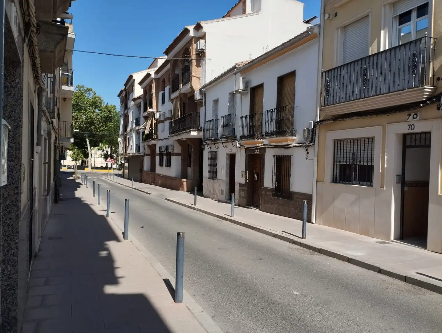 Vista exterior de Pis en venda en Lucena amb Moblat